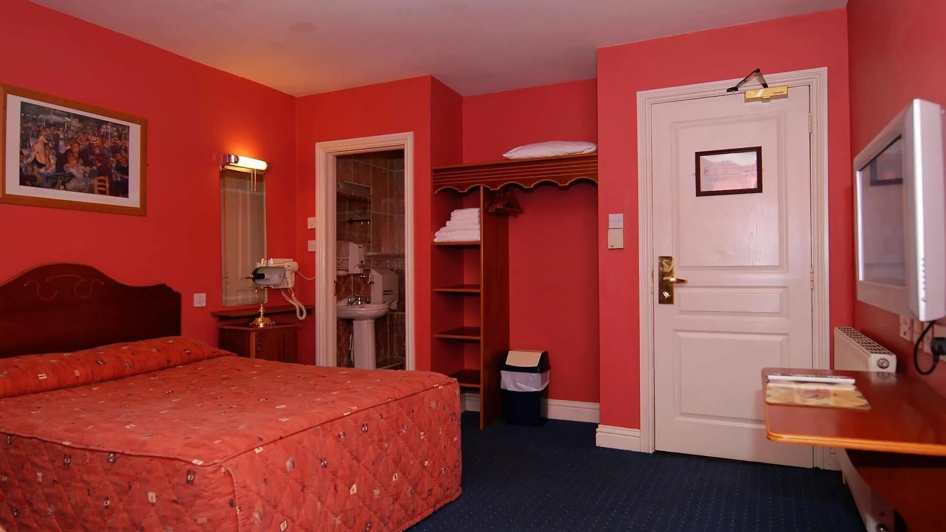 Palmerstown Lodge Dublin 3*,